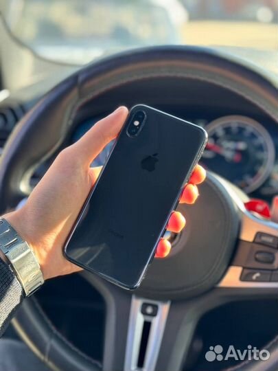 iPhone X, 64 ГБ