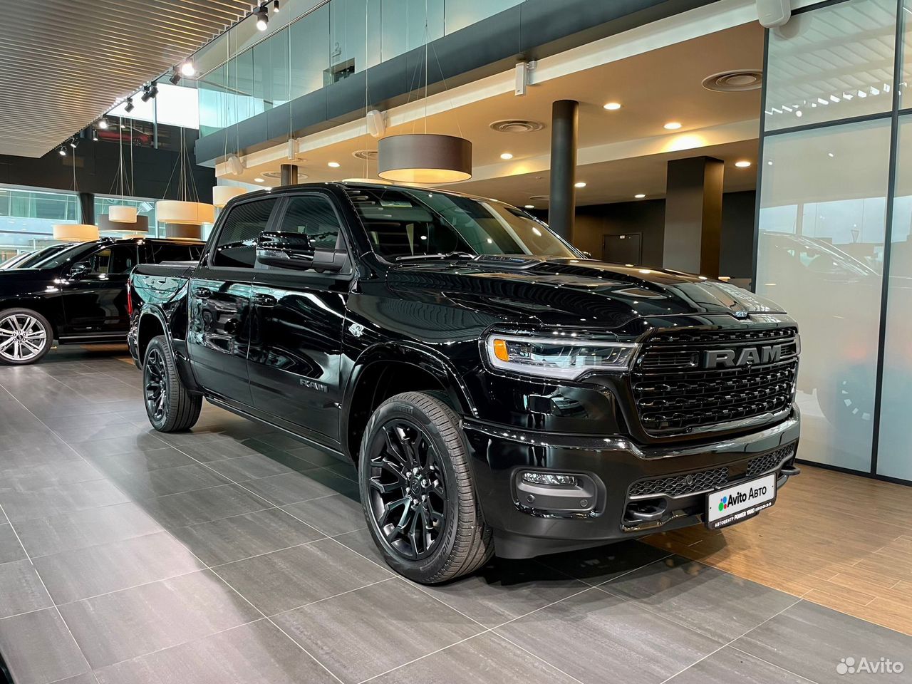 RAM 1500 5.7 AT, 2026, 5 км