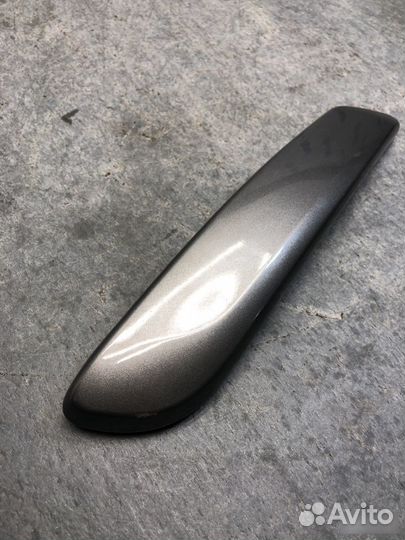 Накладка внутренней ручки двери передняя левая