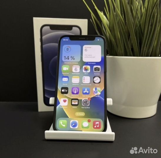 iPhone 12, 64 ГБ