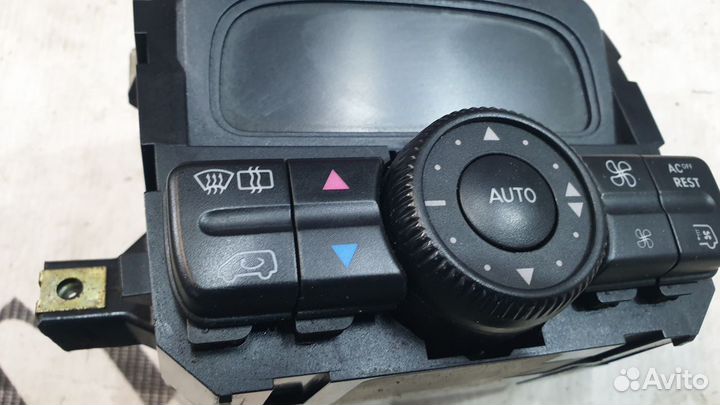 Блок управления климат-контролем Mercedes W639