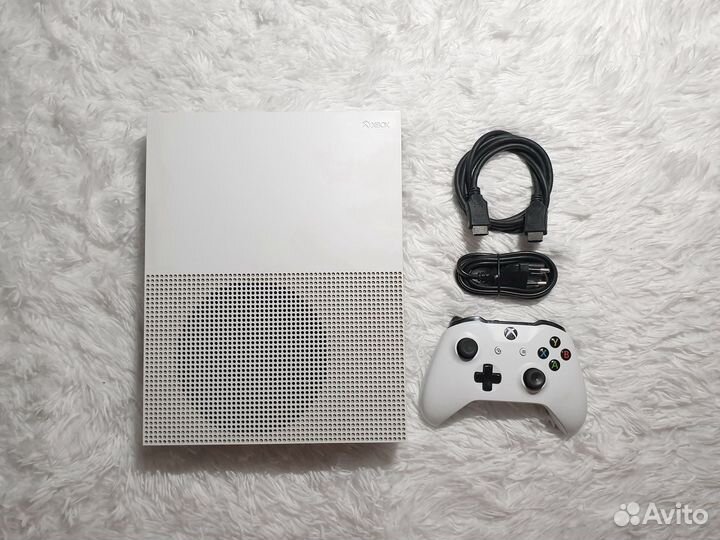 XBox One S 500Gb + более 450 игр. Возможен обмен