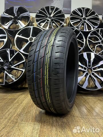 Bridgestone Potenza Adrenalin RE004 235/45 R17 97W