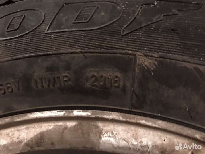 Goodyear Ultragrip 600 215/65 R16