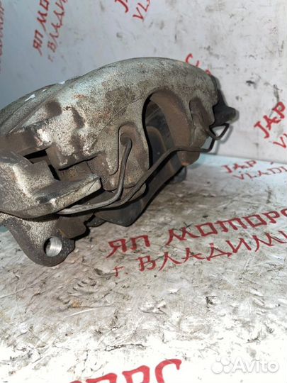 Суппорт тормозной передний правый Volkswagen Golf