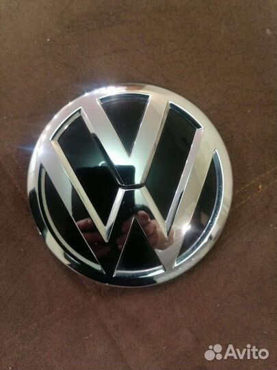 Значок volkswagen Polo передний