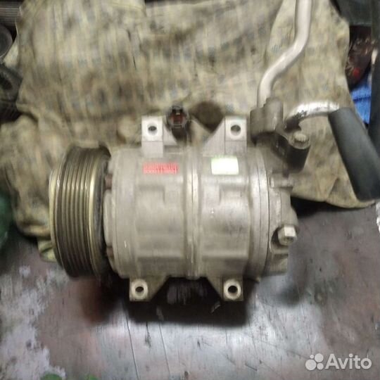 Продам радиатор охлаждения Мицубиси Паджеро спорт