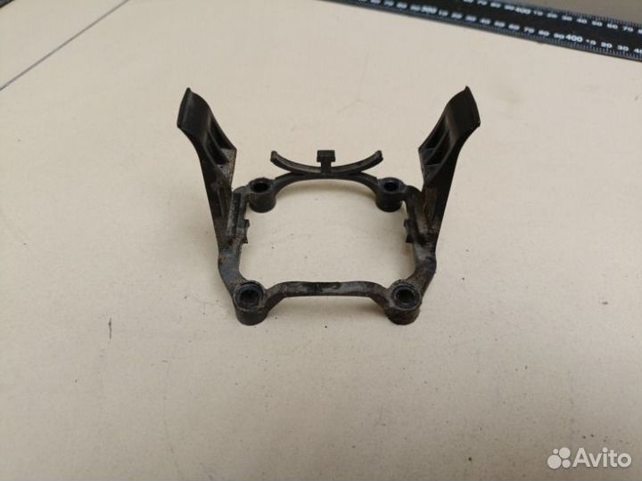 Крепление патрубка интеркулера Skoda Rapid czca