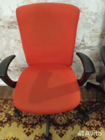 Офисные кресла