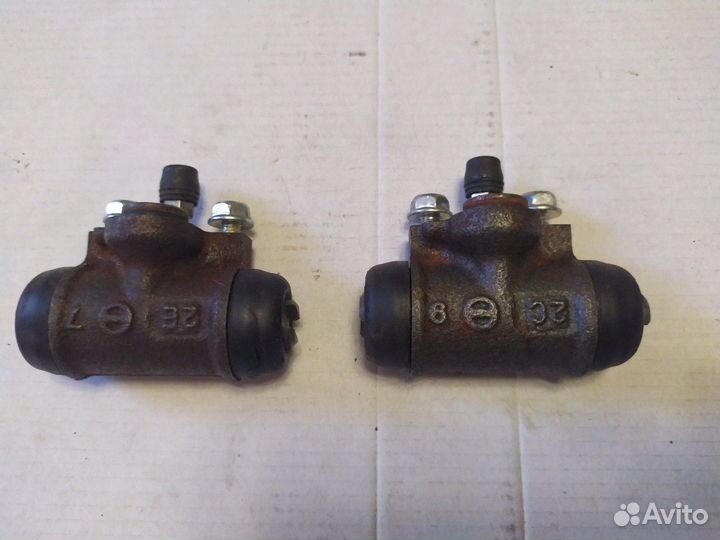 Задние тормозные цилиндры 3/4 MR129595