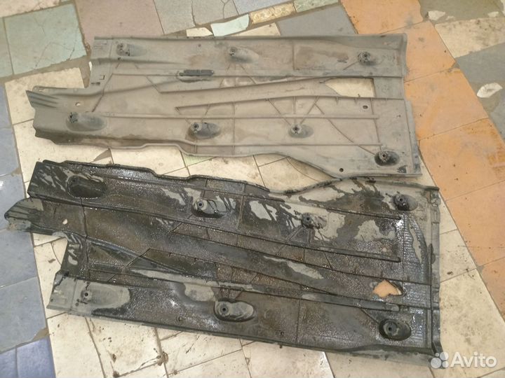 Защита днища левая skoda Oktavia А7