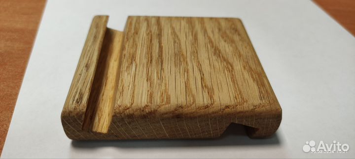 Подставка для телефона. Дуб. Ручная работа