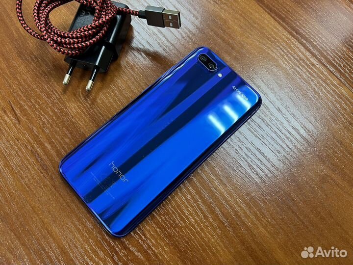 HONOR 10, 4/64 ГБ