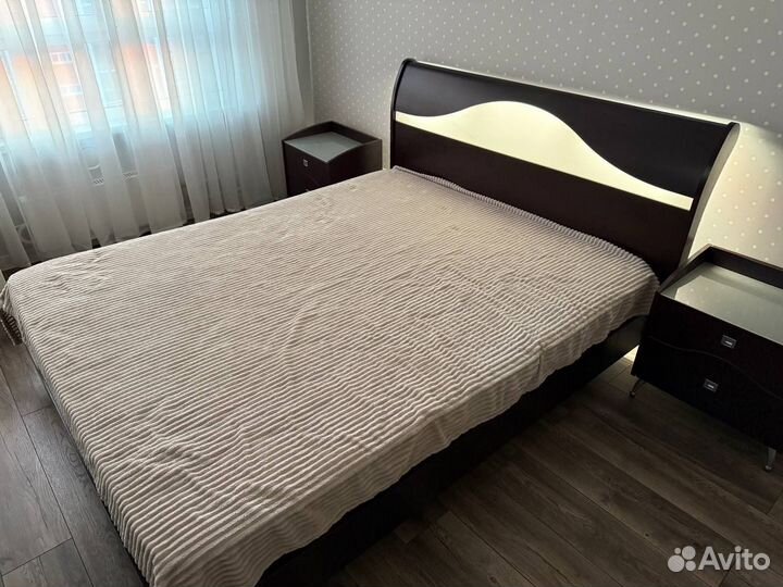 Кровать / спальня / спальный гарнитур