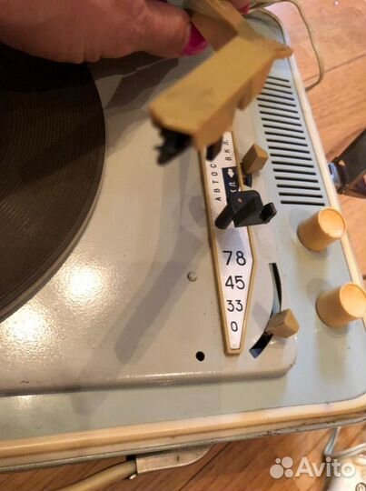 Проигрыватель Юность ретро для виниловых пластинок