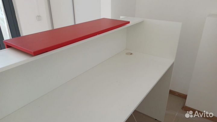 Стойка ресепшн