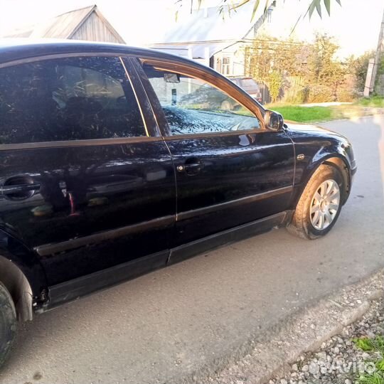 Volkswagen Passat 1.8 МТ, 1999, 331 000 км