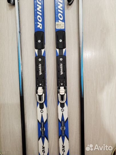 Юниорский лыжный комплект 150 см с ботинками