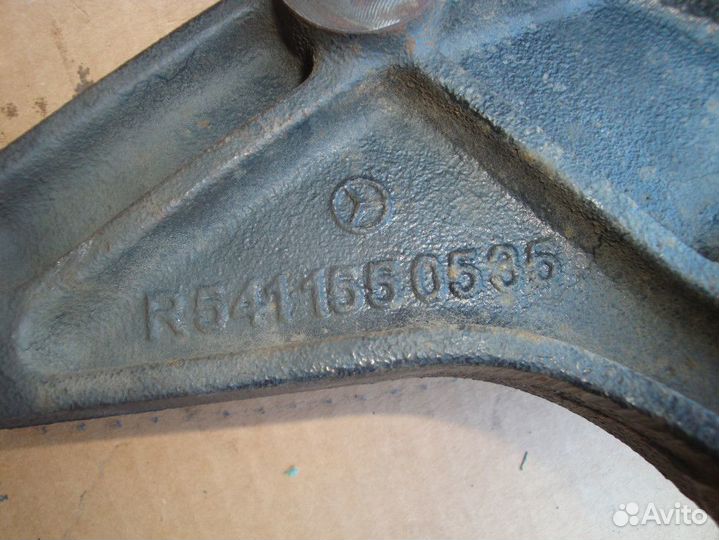 Кронштейн генератора для Mercedes-Benz OM 501 LA