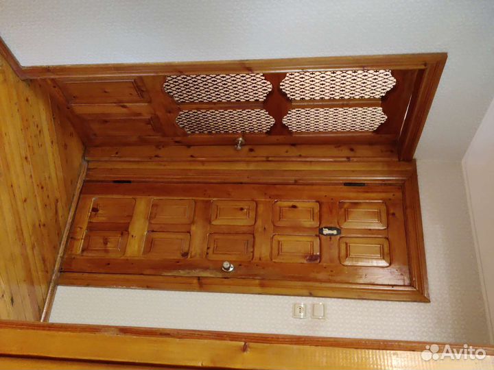 Двери межкомнатные из массива