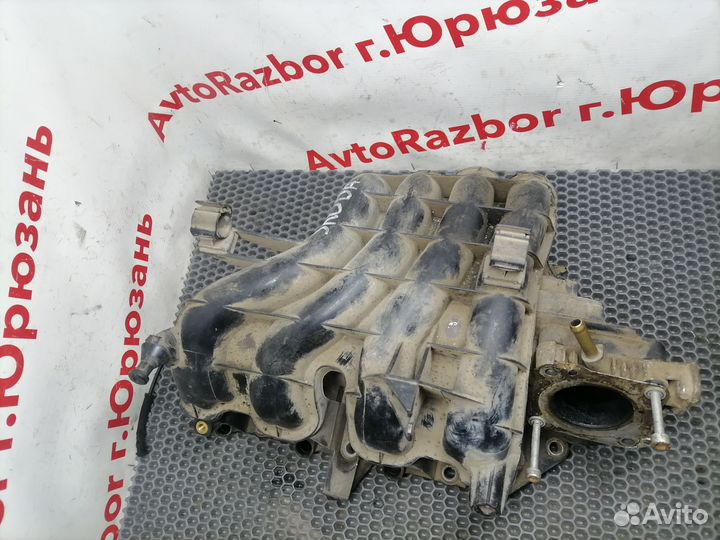 Колектор впускной Skoda Octavia A4 1.4