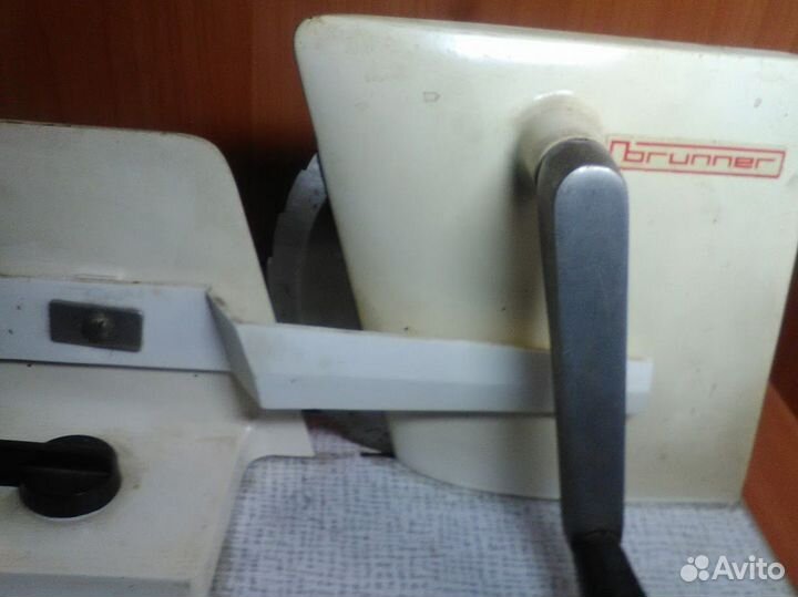 Ручная хлеборезка Brunner