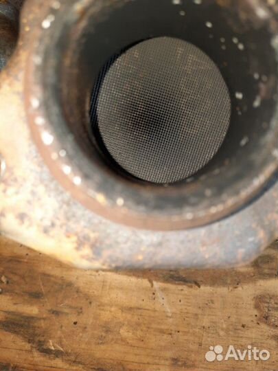 Катализатор Toyota Platz NCP16 2nzfe 2004