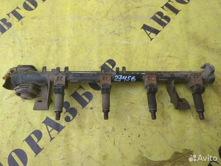 Рейка топливная (рампа) Ford Focus 2 2008-2011