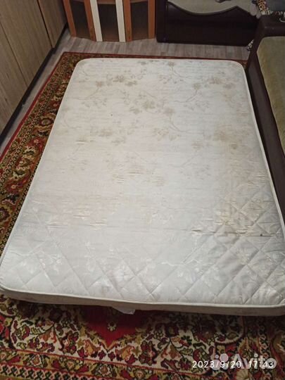 Матрас 140х200 бу