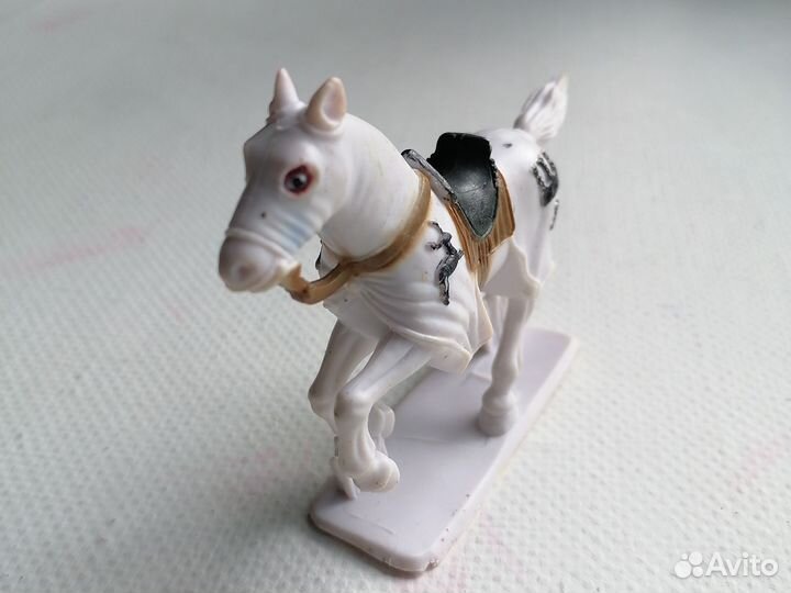 Лошадка гдр статуэтка игрушка белая