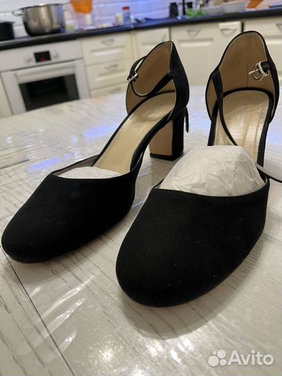 Туфли на каблуке 41