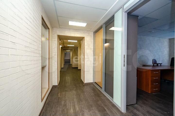 Продам офисное помещение, 350 м²