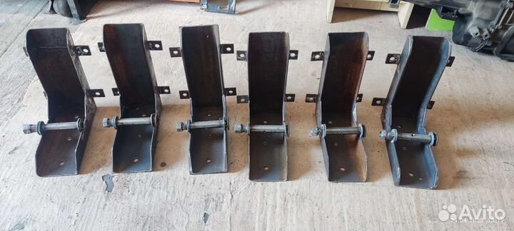 Кронштейн запасного колеса Газель