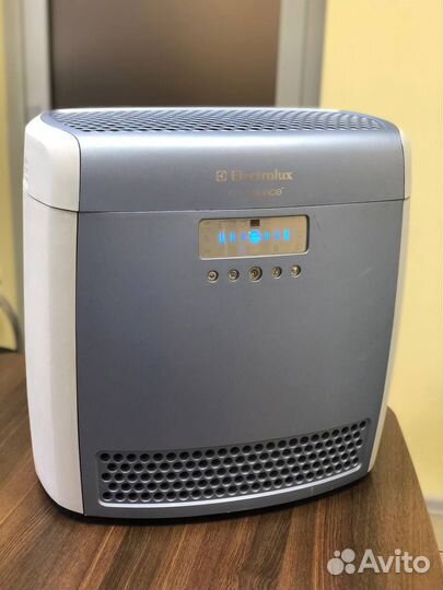 Воздухоочиститель Electrolux Oxy 3 Silence