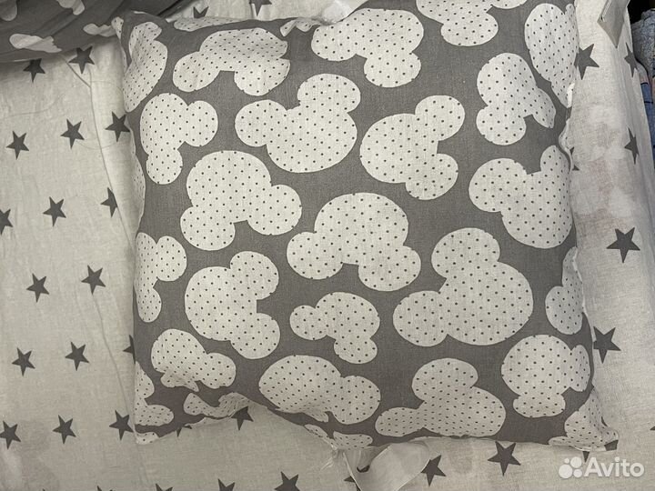 Бортики в кроватку