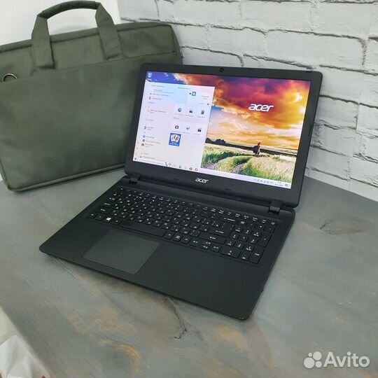 Ноутбук Acer Aspire ES1 15.6