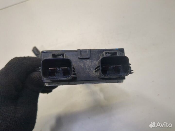 Блок управления вентиляторами Chevrolet Captiva