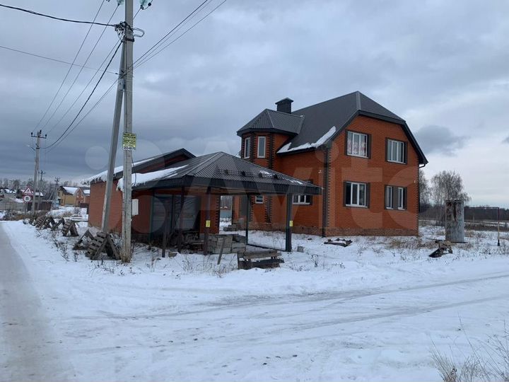 Дом 156 м² на участке 6,4 сот.