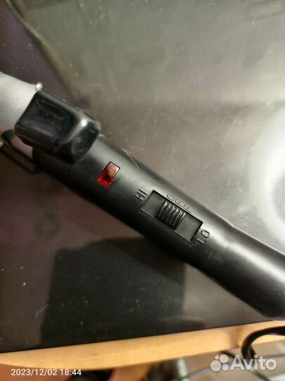 Щипцы для укладки волос