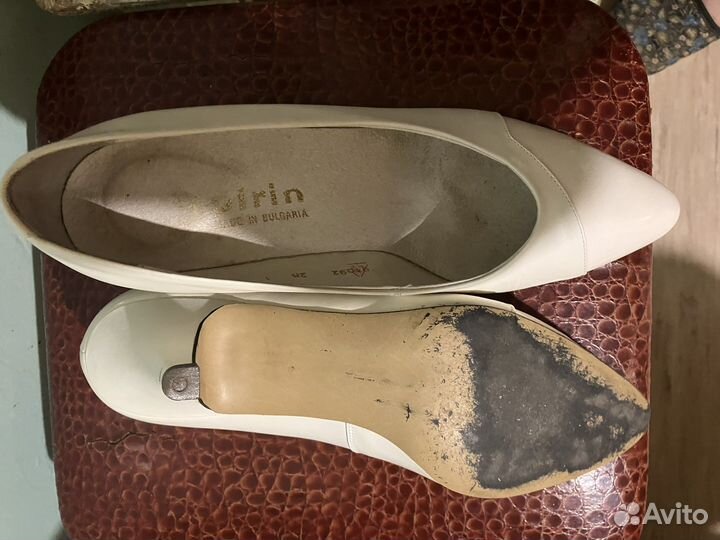 Белые туфли