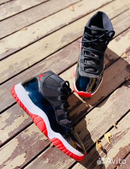 Nike Air Jordan 11 retro red