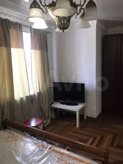 2-к. квартира, 42 м², 2/3 эт.