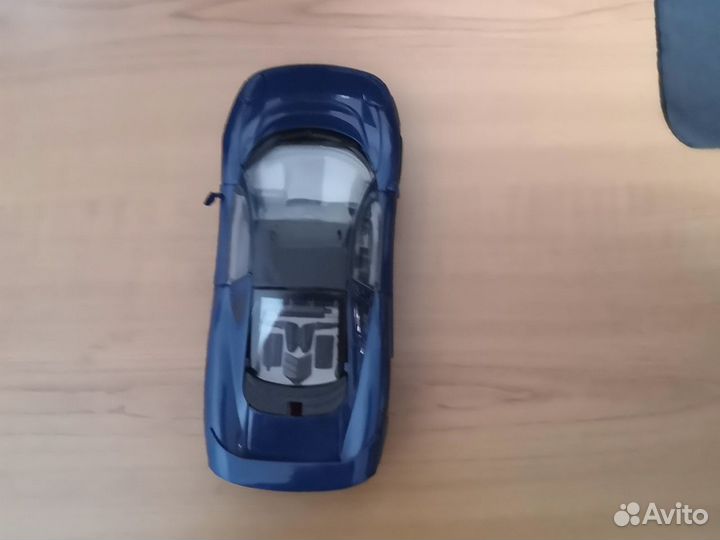 Робот-трансформер Ягуар