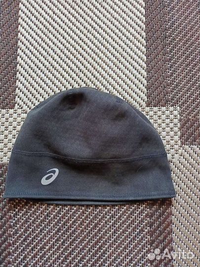 Шапка asicks