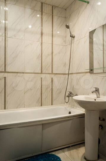 Комната 15 м² в 3-к., 13/33 эт.