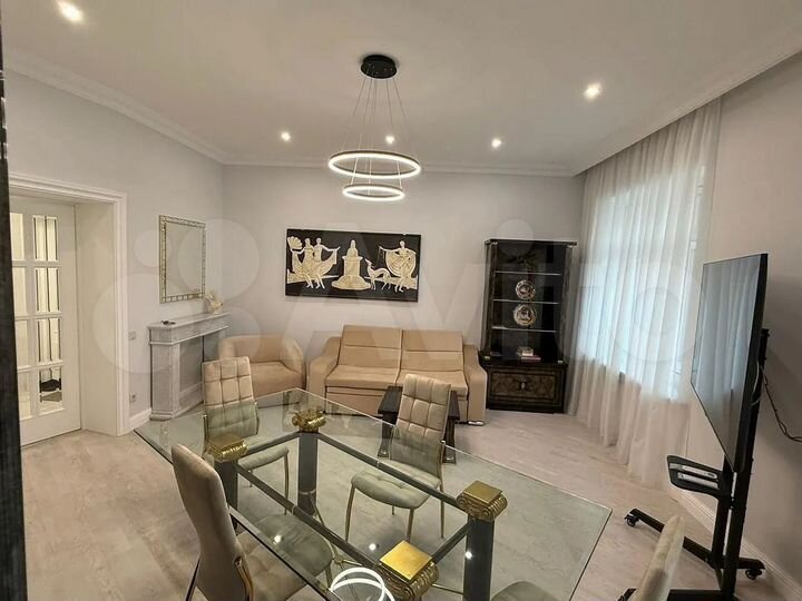 2-к. квартира, 70 м², 2/7 эт.