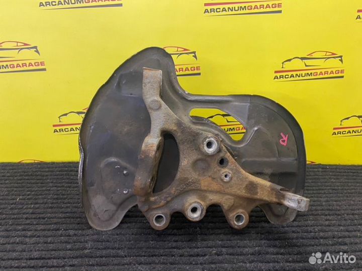 Кулак передний правый Mercedes 207 W207 OM651.911