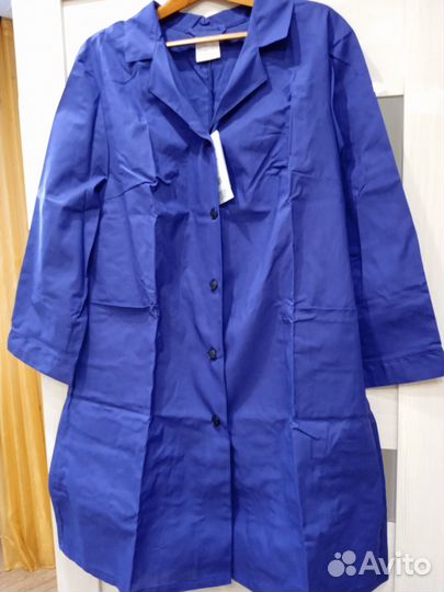 Рабочий халат и перчатки