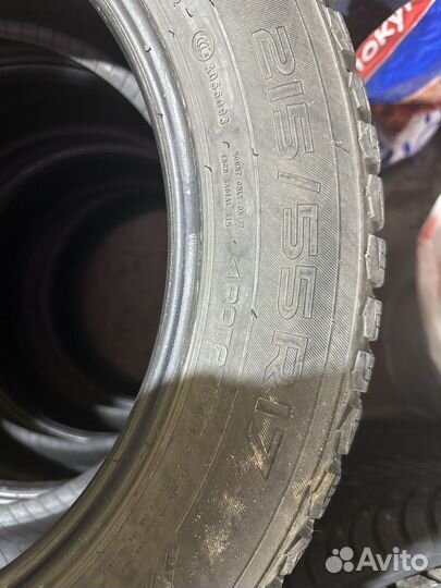 Nokian Tyres Hakkapeliitta 9 215/55 R17 98T