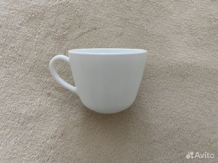 Набор чашек с блюдцами